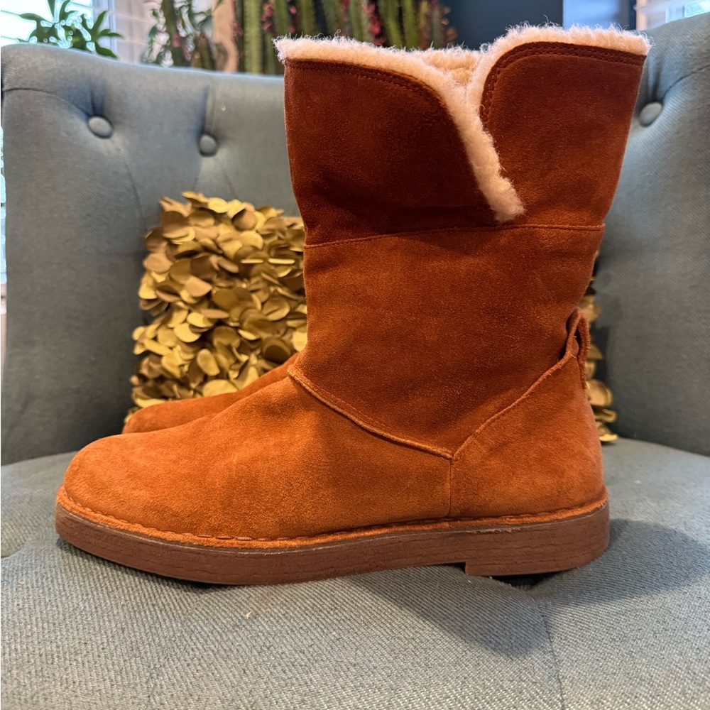 Clarks Drafty Haze Suede Boots - Picture 4 of 14